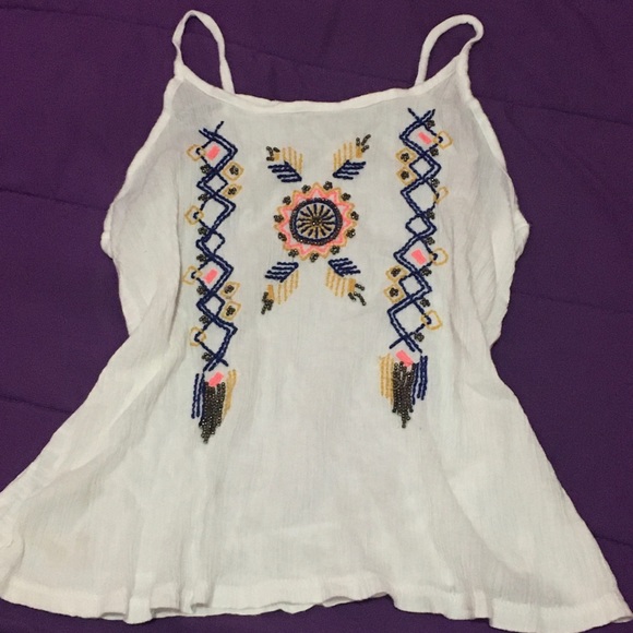 Like New Beautiful Beaded Cami - Picture 2 of 7